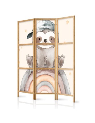 Paravento giapponese - Happy Sloth - Sloth in muted colors - wearing a cap - sitting on a rainbow among the stars